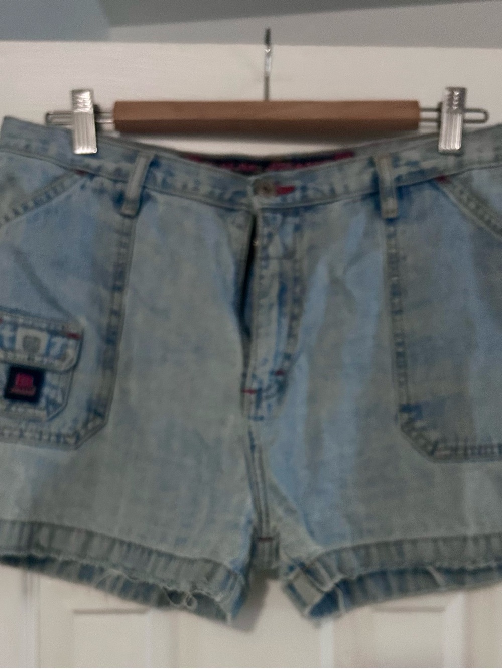 Vintage Y2K B.U.M. Light Wash Women's Denim Shorts - Size 13